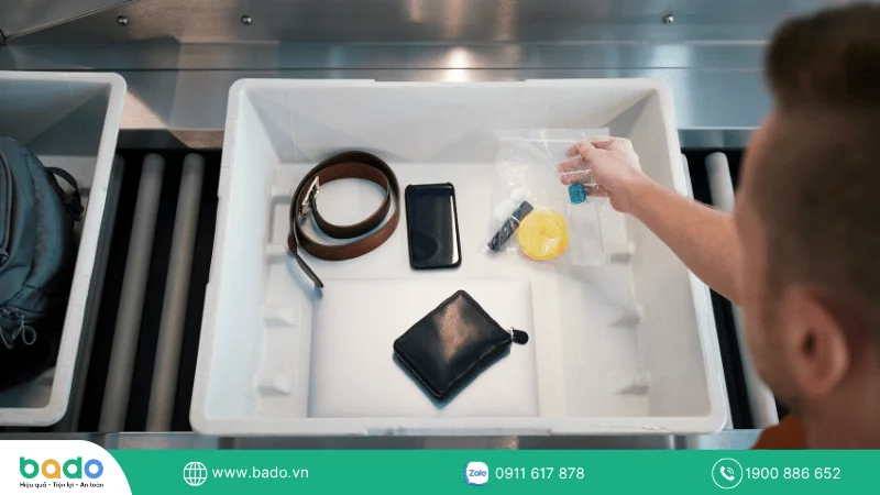 Danh Sách Vật Phẩm Bị Hạn Chế Và Cấm Mang Theo Mới Nhất.png